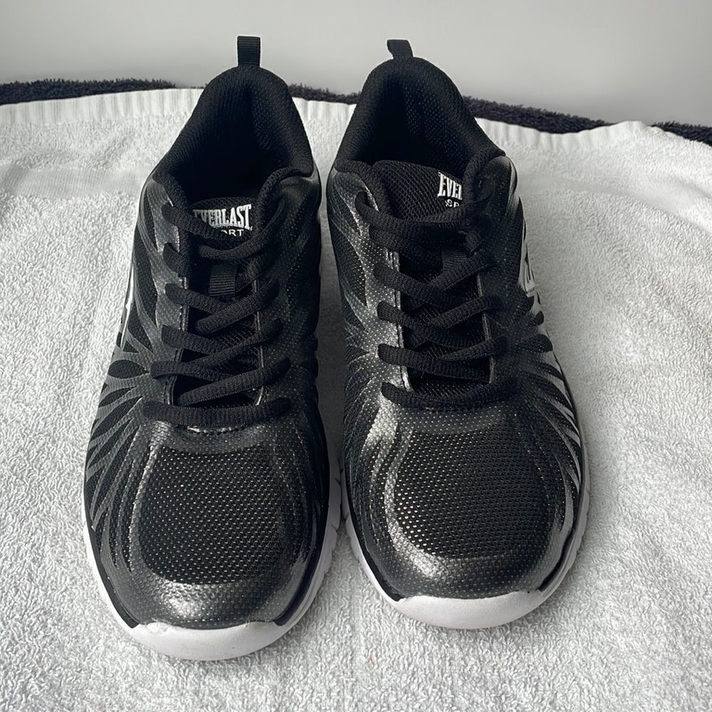 Everlast sports memo tech insoles running shoes lightweight black and silver W8